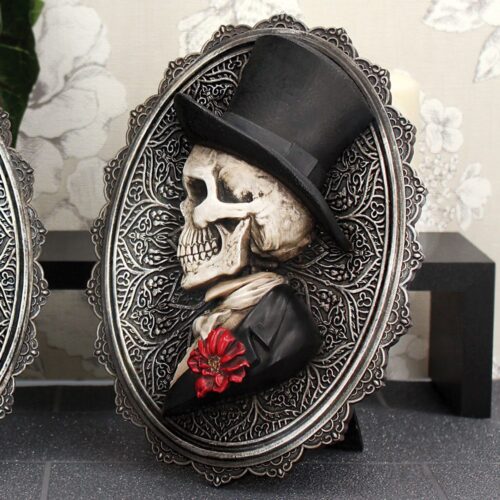 Beautiful Male Skeleton Plaque Day of the Dead Valentine Wall Hanging